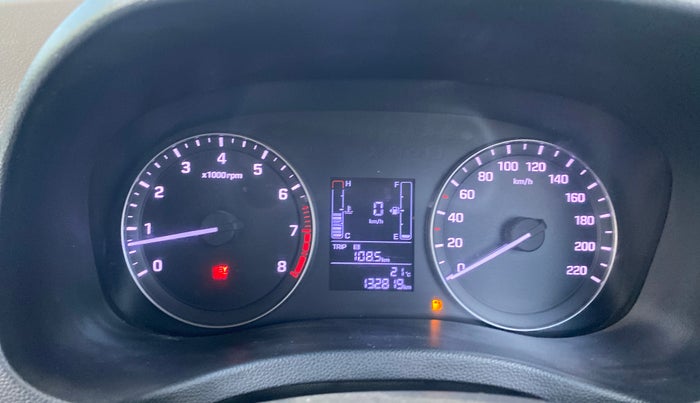 2016 Hyundai Creta SX PLUS 1.6 PETROL, Petrol, Manual, 1,32,816 km, Odometer Image