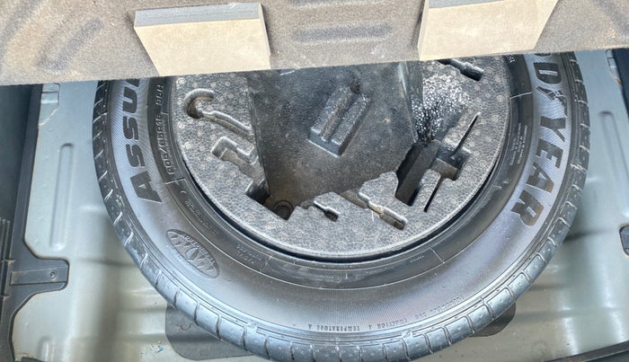 2016 Hyundai Creta SX PLUS 1.6 PETROL, Petrol, Manual, 1,32,816 km, Spare Tyre