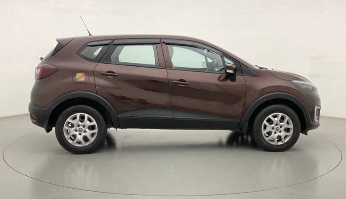 2018 Renault Captur RXE diesel (MT), Diesel, Manual, 40,592 km, Right Side View