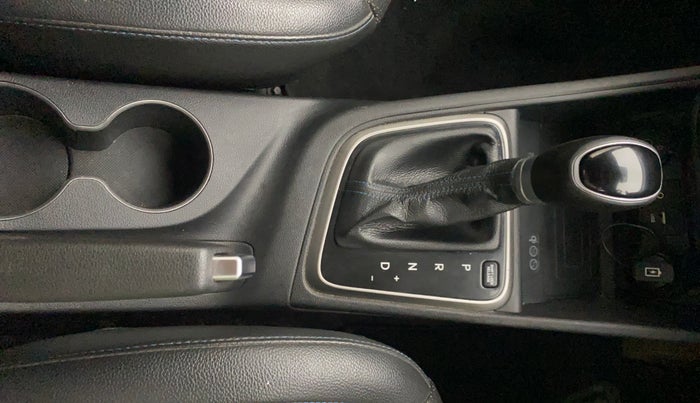 2018 Hyundai Verna 1.6 VTVT SX (O) AT, Petrol, Automatic, 35,556 km, Gear Lever