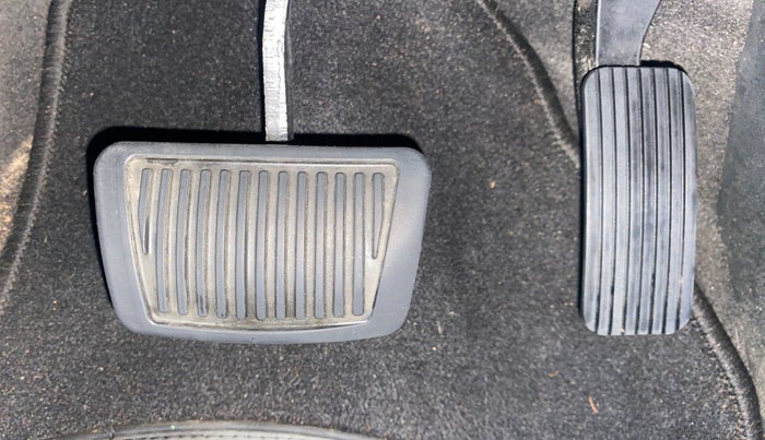 2018 Hyundai Verna 1.6 VTVT SX (O) AT, Petrol, Automatic, 35,556 km, Pedals