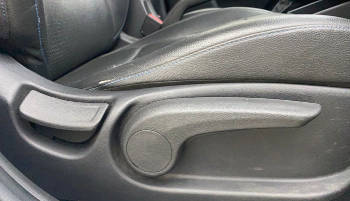 2018 Hyundai Verna 1.6 VTVT SX (O) AT, Petrol, Automatic, 35,556 km, Driver Side Adjustment Panel