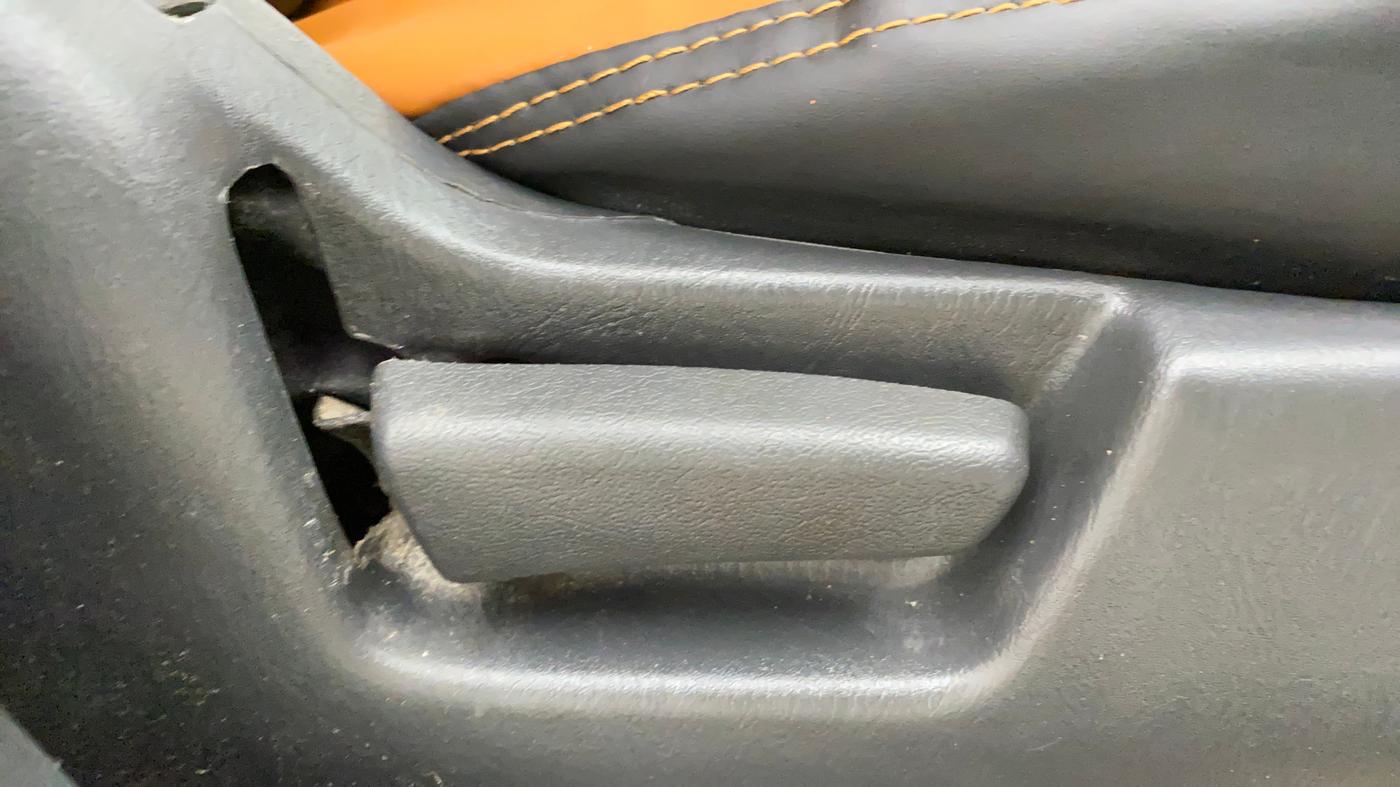 2018 Maruti Alto K10 VXI (O) AMT, Petrol, Automatic, 49,154 km, Driver Side Adjustment Panel