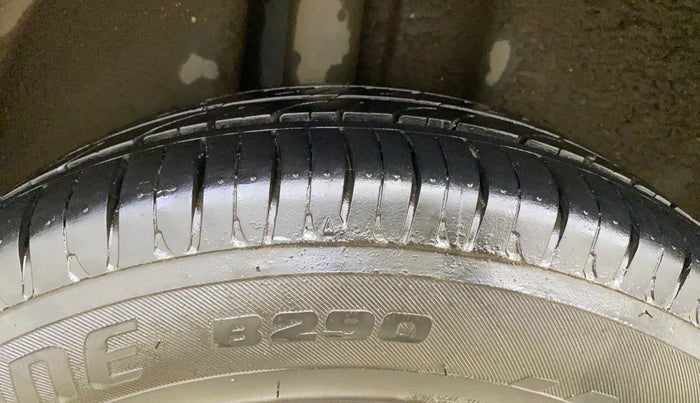 2017 Volkswagen Vento 1.2 TSI HIGHLINE PLUS AT, Petrol, Automatic, 57,727 km, Right Rear Tyre Tread