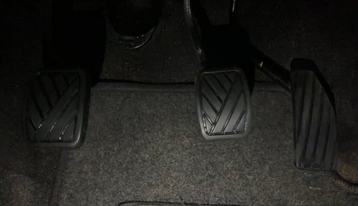 2015 Maruti Wagon R 1.0 LXI, Petrol, Manual, 40,726 km, Pedals