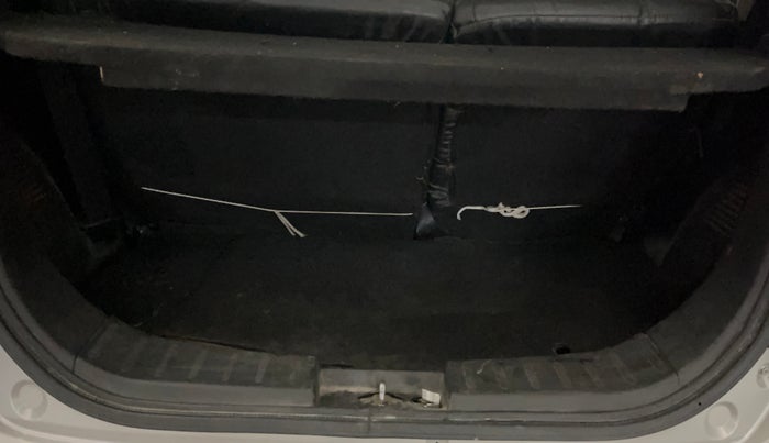 2015 Maruti Wagon R 1.0 LXI, Petrol, Manual, 40,726 km, Boot Inside