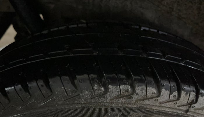 2015 Maruti Wagon R 1.0 LXI, Petrol, Manual, 40,726 km, Right Rear Tyre Tread