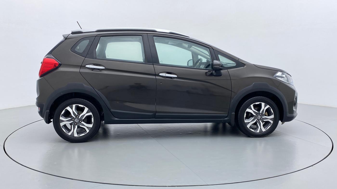 2019 Honda WR-V 1.5 i-DTEC VX MT, Diesel, Manual, 70,650 km, Right Side View