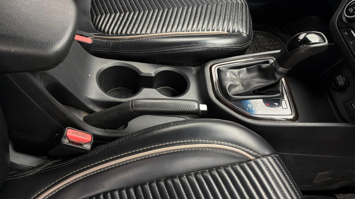 2017 Hyundai Creta SX PLUS AT 1.6 PETROL, Petrol, Automatic, 70,067 km, Gear Lever