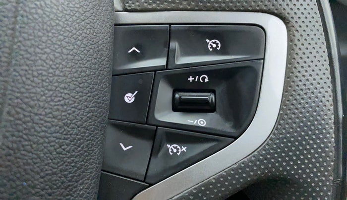 2022 Tata Harrier XZ SUNROOF 2.0L, Diesel, Manual, 22,990 km, Adaptive Cruise Control