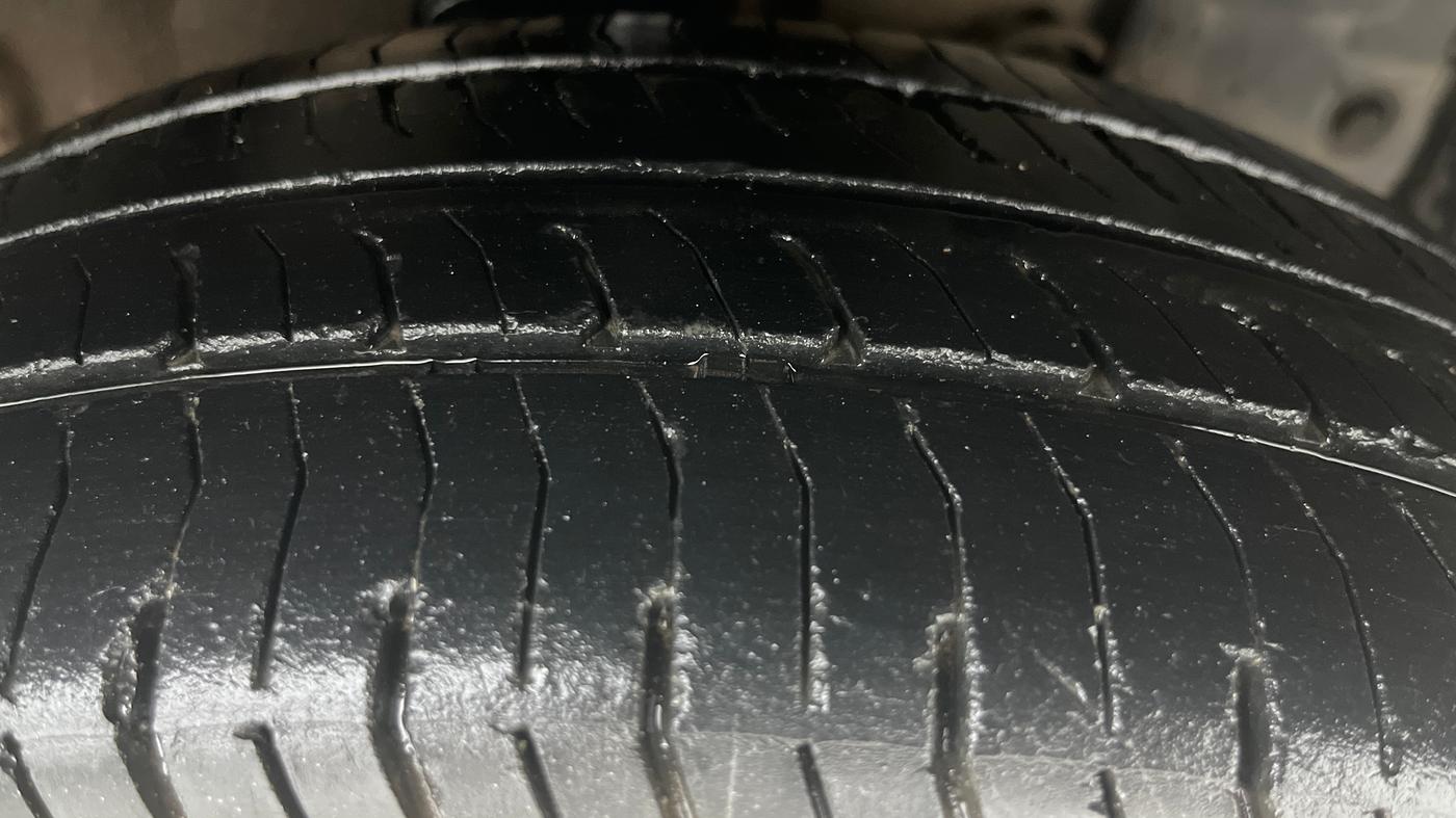 2013 Nissan Sunny XL, Petrol, Manual, 76,972 km, Right Front Tyre Tread