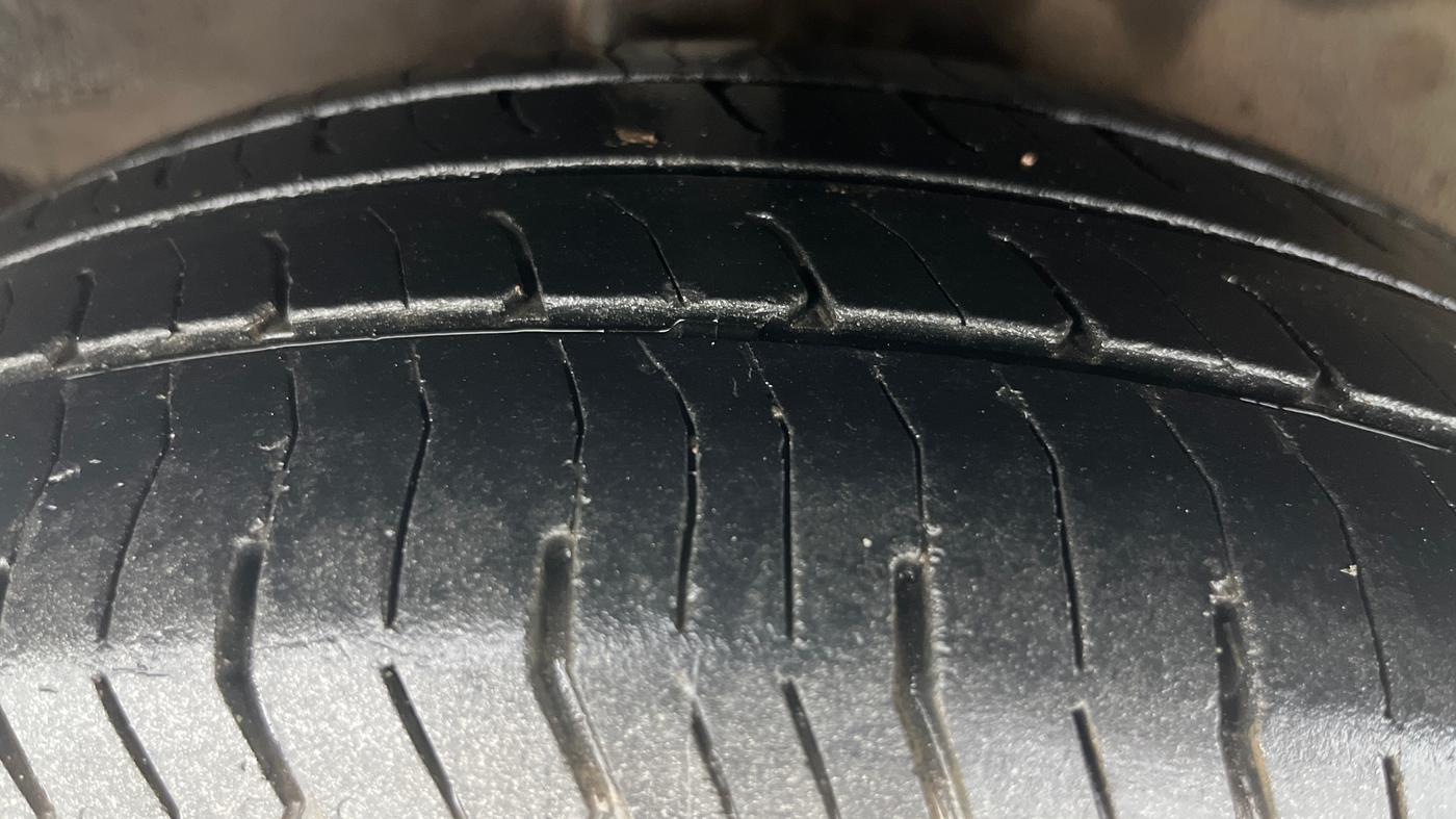 2013 Nissan Sunny XL, Petrol, Manual, 76,972 km, Right Rear Tyre Tread