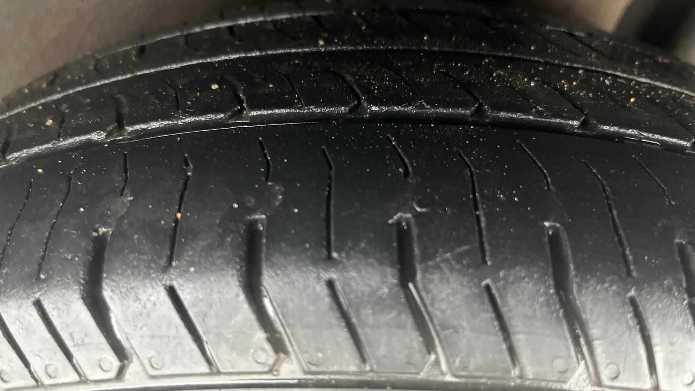 2013 Nissan Sunny XL, Petrol, Manual, 76,972 km, Left Rear Tyre Tread