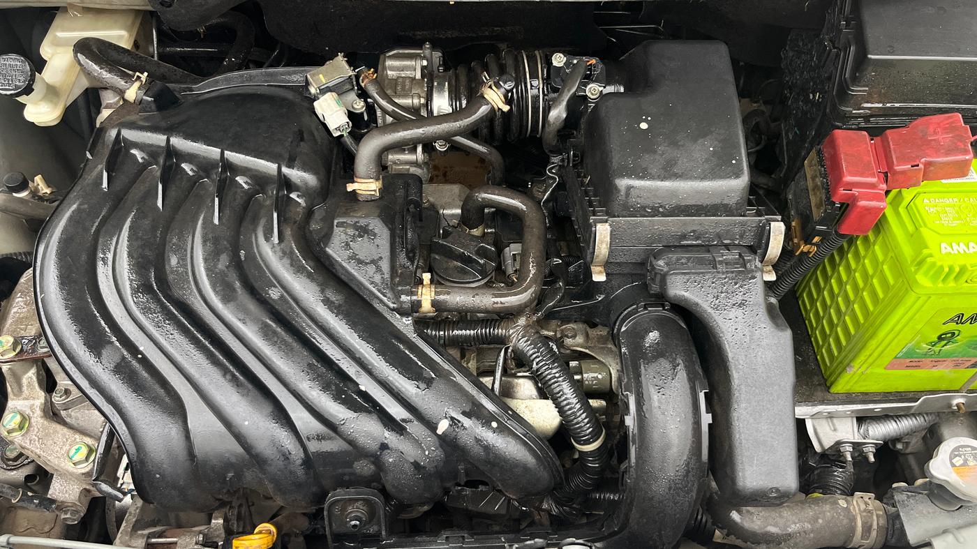2013 Nissan Sunny XL, Petrol, Manual, 76,972 km, Engine View