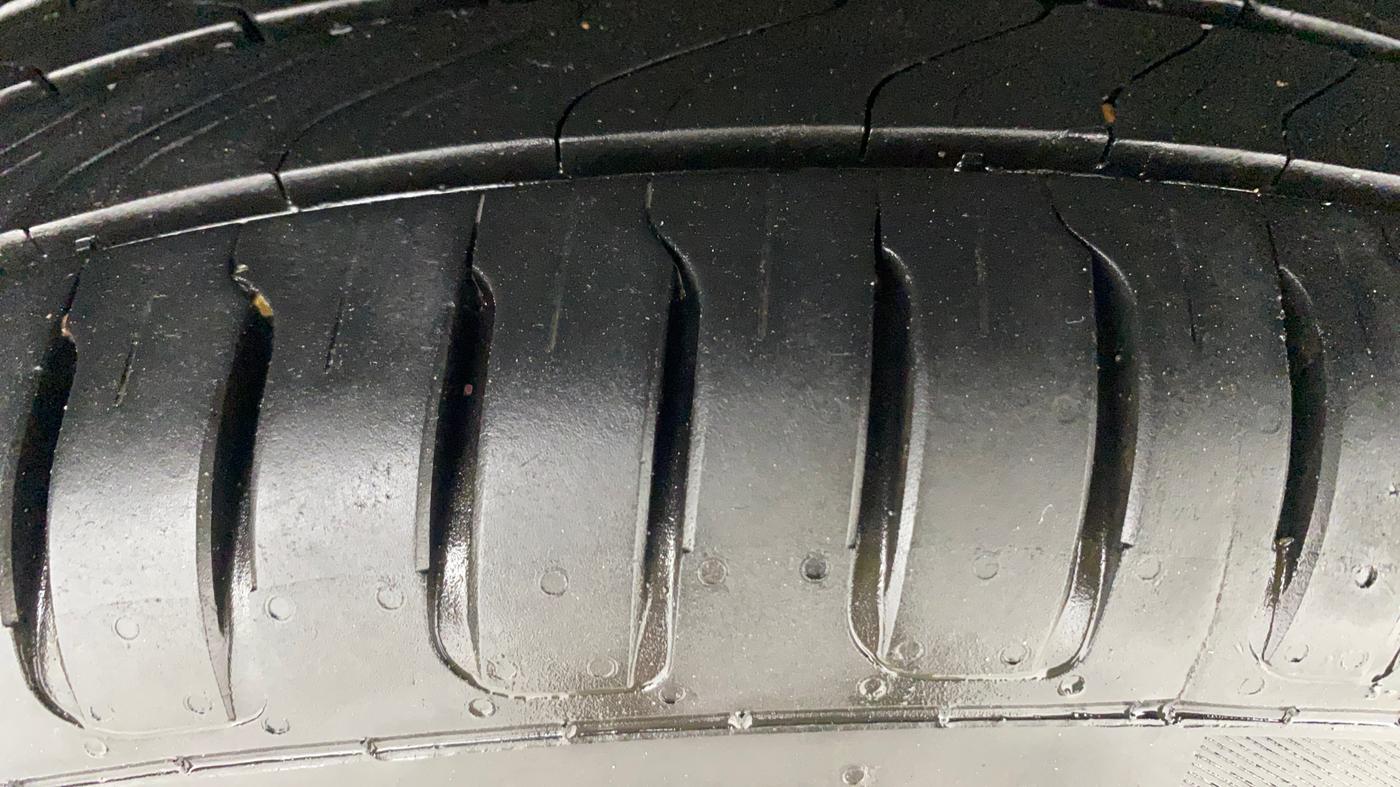 2021 Maruti Vitara Brezza ZXI, Petrol, Manual, 74,976 km, Right Rear Tyre Tread