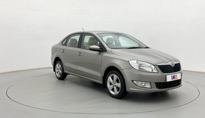 2016 Skoda Rapid AMBITION 1.6 MPI MT, Petrol, Manual, 39,365 km, Right Front Diagonal