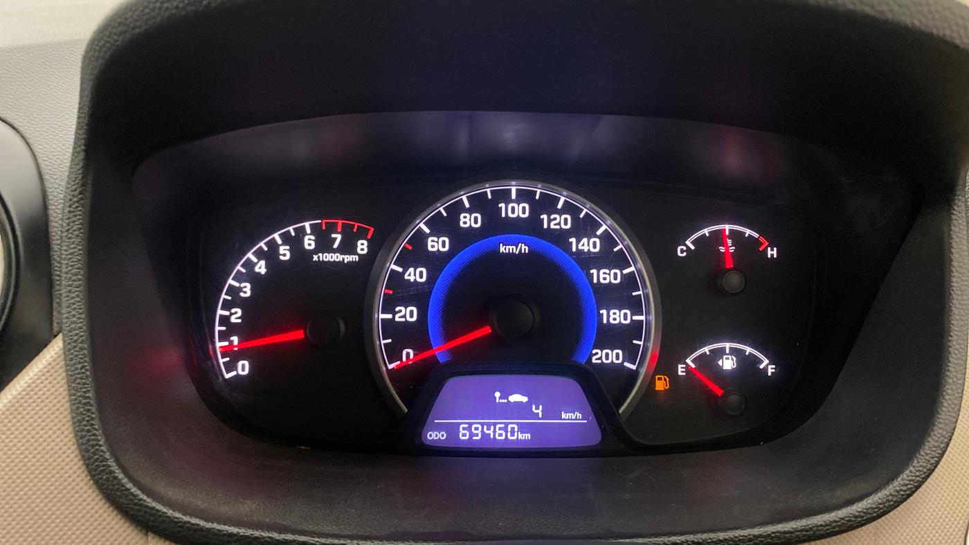 2014 Hyundai Grand i10 SPORTZ 1.2 KAPPA VTVT, Petrol, Manual, 69,451 km, Odometer Image