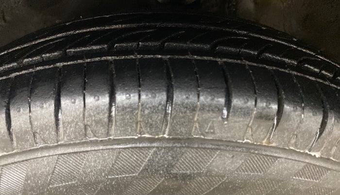 2012 Maruti Alto 800 LXI, Petrol, Manual, 52,278 km, Left Front Tyre Tread
