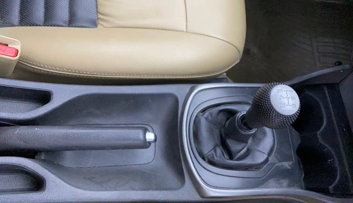 2015 Honda City 1.5L I-VTEC V MT, Petrol, Manual, 63,803 km, Gear Lever