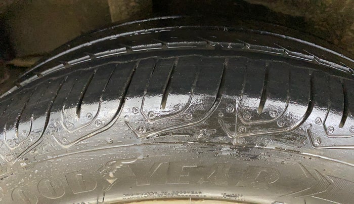 2015 Honda City 1.5L I-VTEC V MT, Petrol, Manual, 63,803 km, Right Rear Tyre Tread