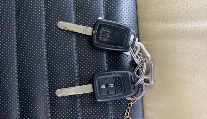 2015 Honda City 1.5L I-VTEC V MT, Petrol, Manual, 63,803 km, Key Close Up