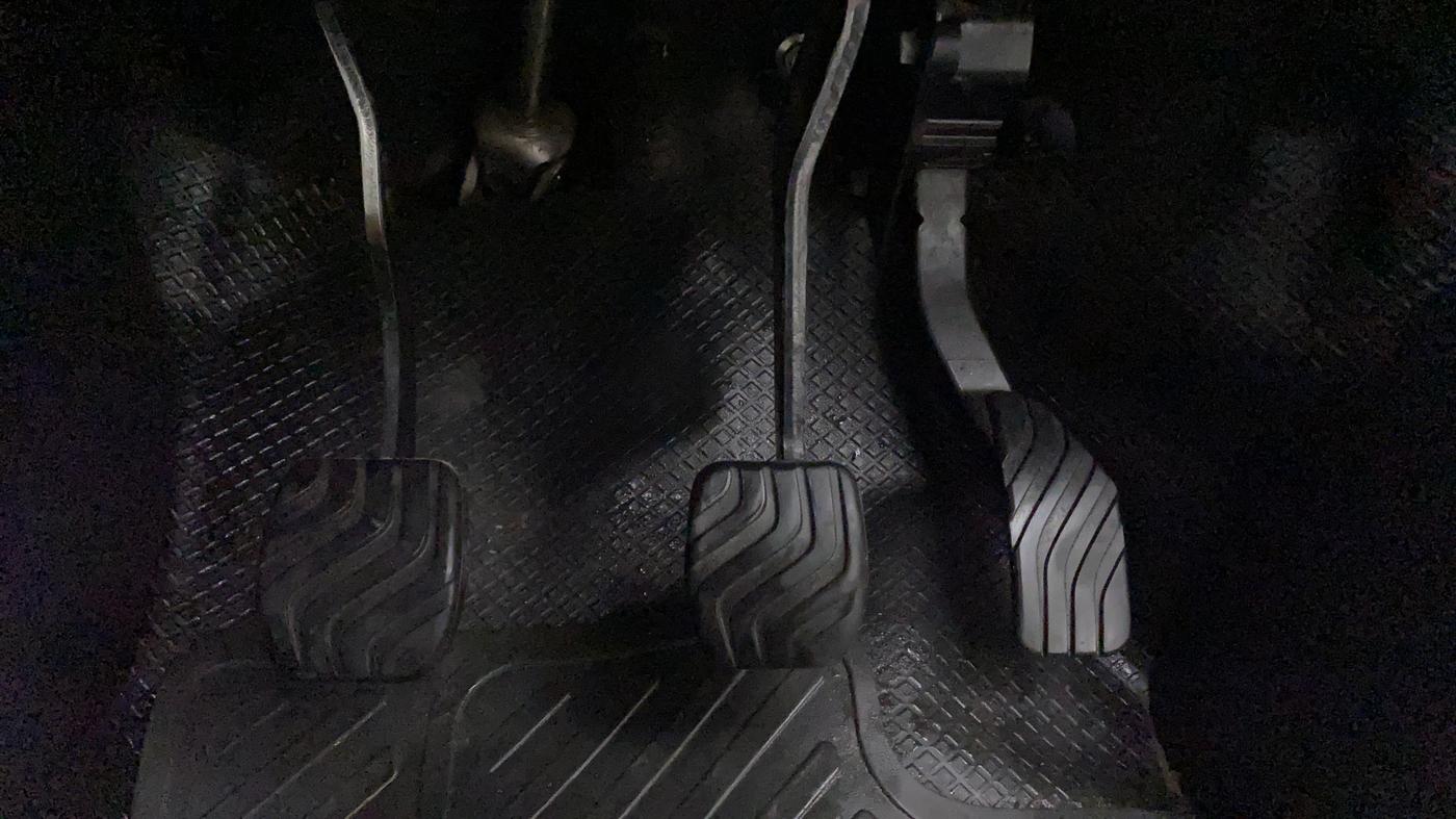 2021 Nissan MAGNITE XV TURBO, Petrol, Manual, 21,797 km, Pedals