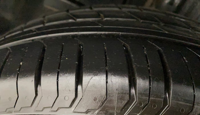 2021 Tata PUNCH ACCOMPLISHED MT, Petrol, Manual, 15,813 km, Right Rear Tyre Tread