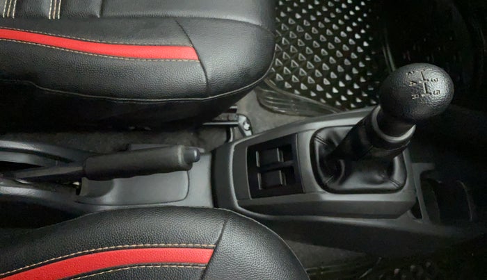 2018 Maruti Alto 800 LXI, Petrol, Manual, 9,370 km, Gear Lever