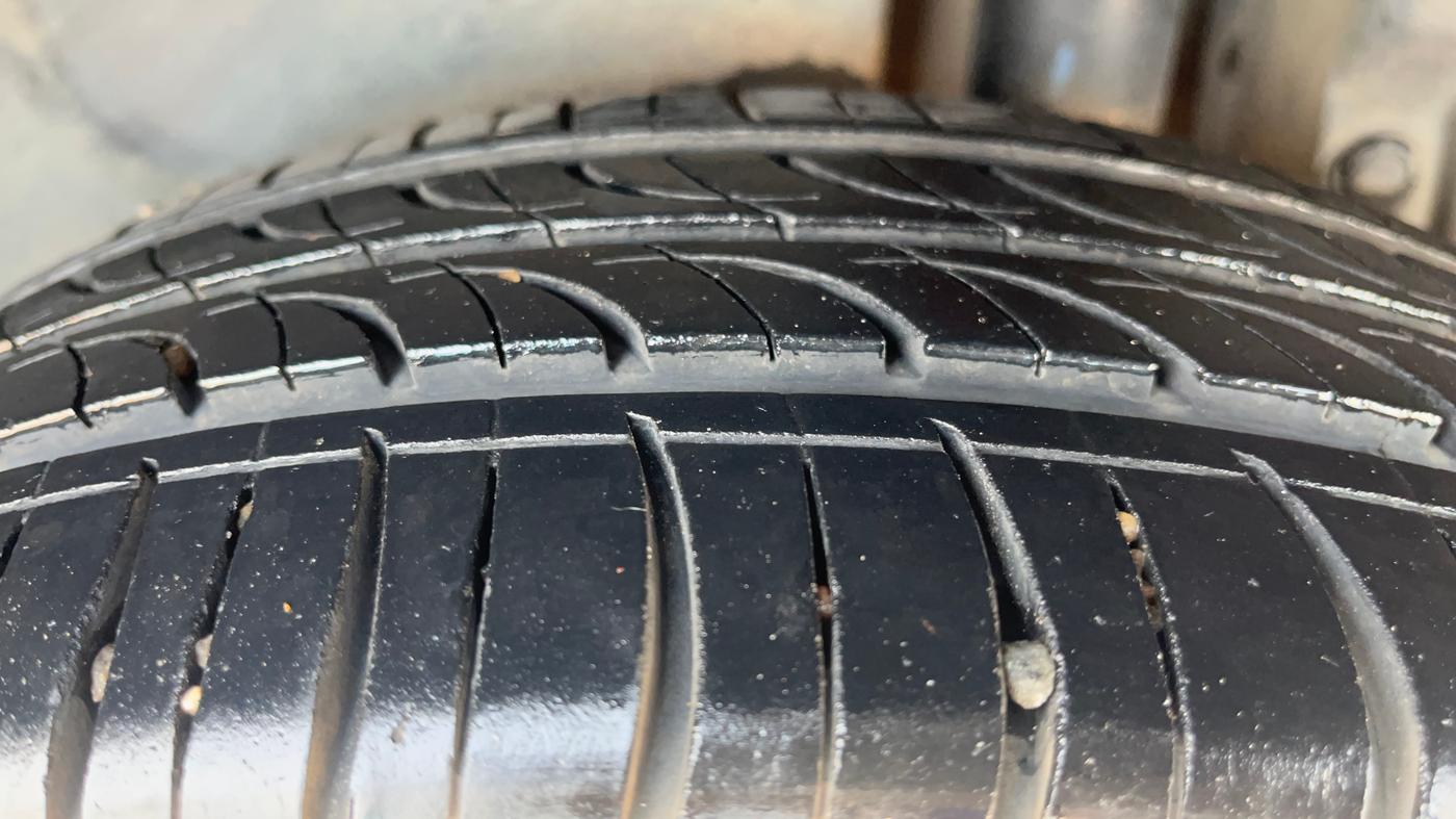 2013 Maruti Swift Dzire ZDI, Diesel, Manual, 1,26,838 km, Left Rear Tyre Tread
