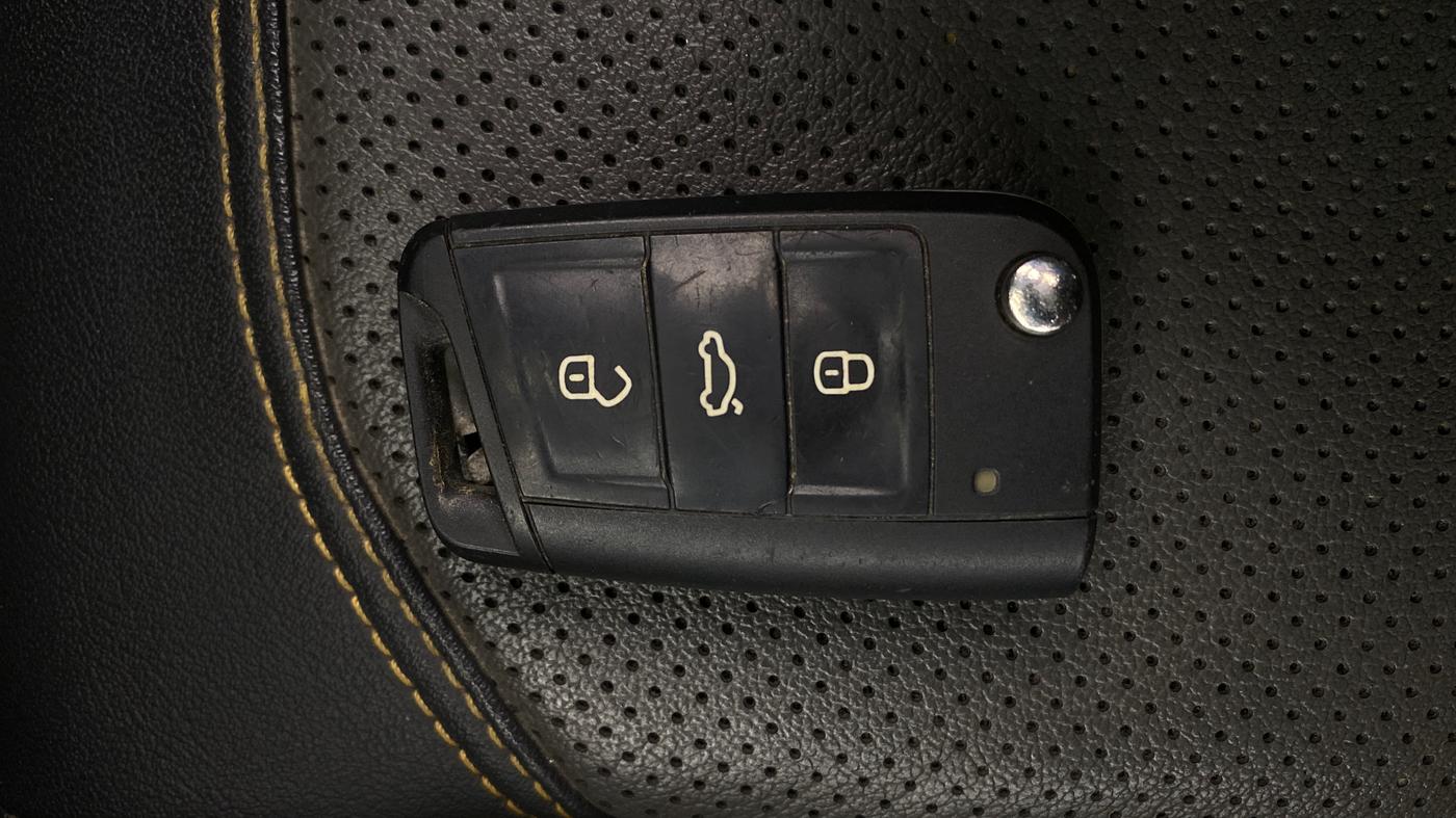 2021 Skoda KUSHAQ STYLE 1.0L TSI AT, Petrol, Automatic, 72,624 km, Key Close Up