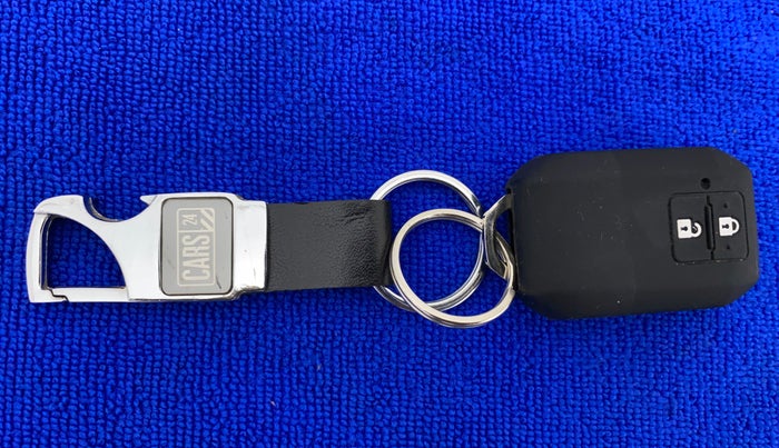2021 Maruti Baleno ZETA PETROL 1.2, Petrol, Manual, 53,647 km, Key Close Up
