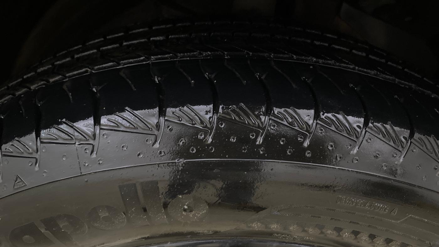 2019 MG HECTOR SHARP 1.5 DCT PETROL, Petrol, Automatic, 48,305 km, Right Front Tyre Tread