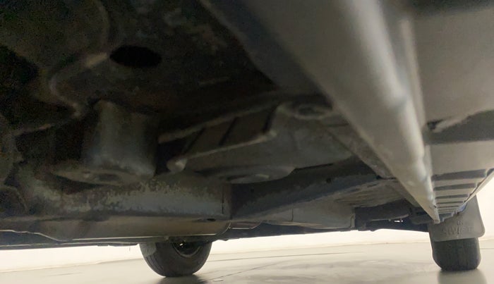 2012 Maruti Swift VXI, Petrol, Manual, 15,045 km, Right Side Underbody