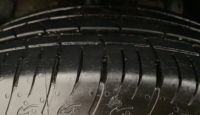 2023 Maruti BREZZA ZXI SMART HYBRID DUAL TONE, Petrol, Manual, 9,176 km, Left Front Tyre Tread