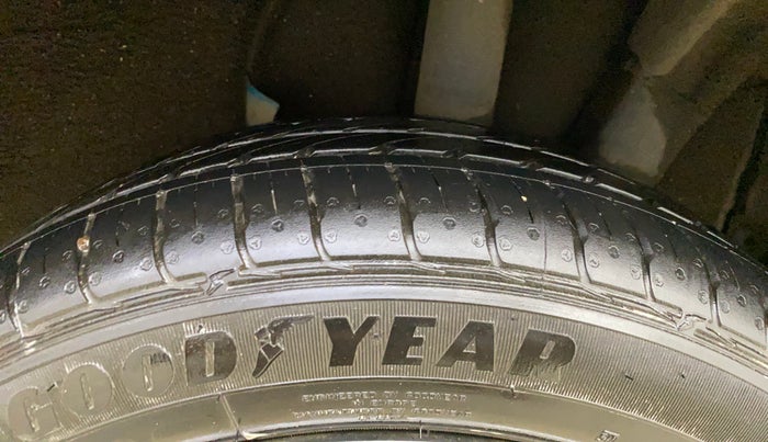 2023 Hyundai GRAND I10 NIOS SPORTZ AMT 1.2 KAPPA VTVT, Petrol, Automatic, 5,875 km, Left Rear Tyre Tread