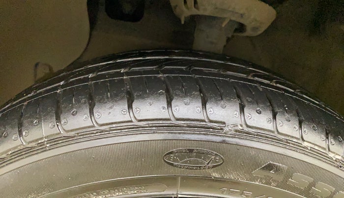 2023 Hyundai GRAND I10 NIOS SPORTZ AMT 1.2 KAPPA VTVT, Petrol, Automatic, 5,875 km, Left Front Tyre Tread