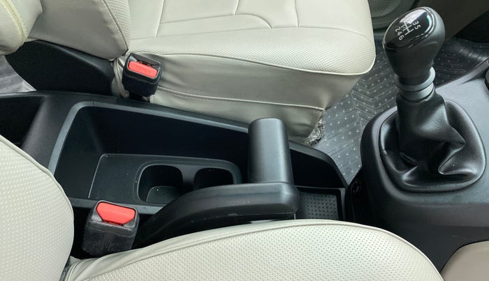 2021 Mahindra MARAZZO M2 8 STR, Diesel, Manual, 20,571 km, Gear Lever