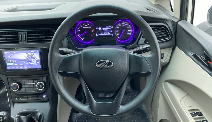 2021 Mahindra MARAZZO M2 8 STR, Diesel, Manual, 20,571 km, Steering Wheel Close Up