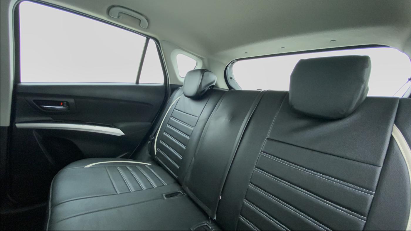 2017 Maruti S Cross ZETA 1.3, Diesel, Manual, 1,12,550 km, Right Side Door Cabin View
