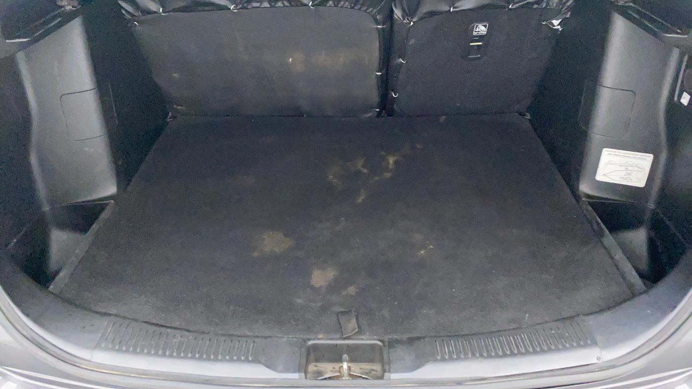 2017 Maruti S Cross ZETA 1.3, Diesel, Manual, 1,12,550 km, Boot Inside View