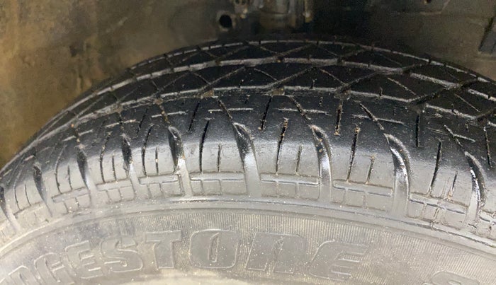 2013 Maruti Swift VDI, Diesel, Manual, 60,391 km, Right Front Tyre Tread