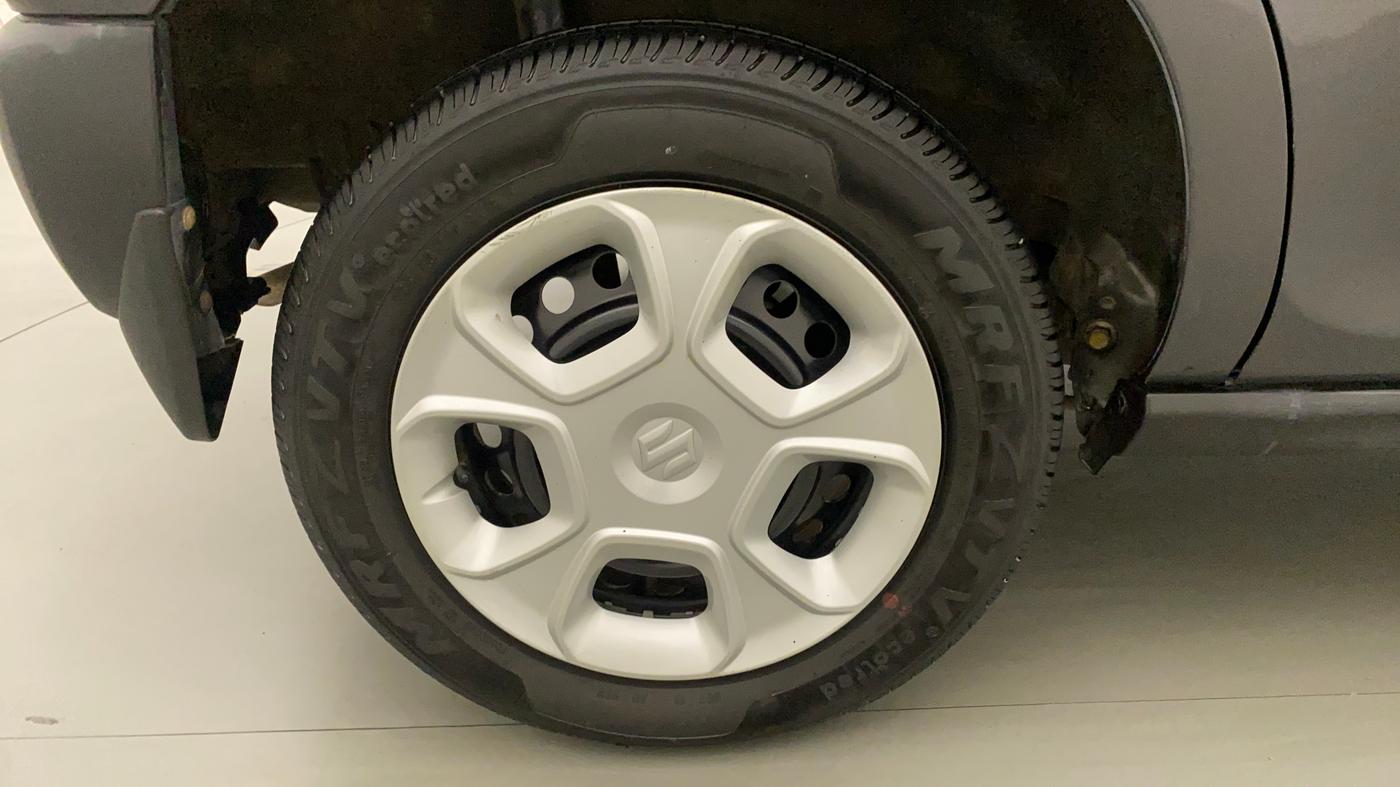 2021 Maruti S PRESSO VXI (O) CNG, CNG, Manual, 21,903 km, Right Rear Wheel