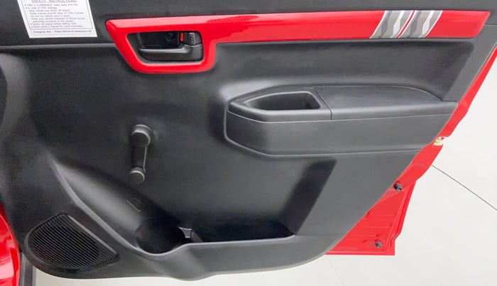 2021 Maruti S PRESSO LXI CNG, CNG, Manual, 42,535 km, Driver Side Door Panels Control