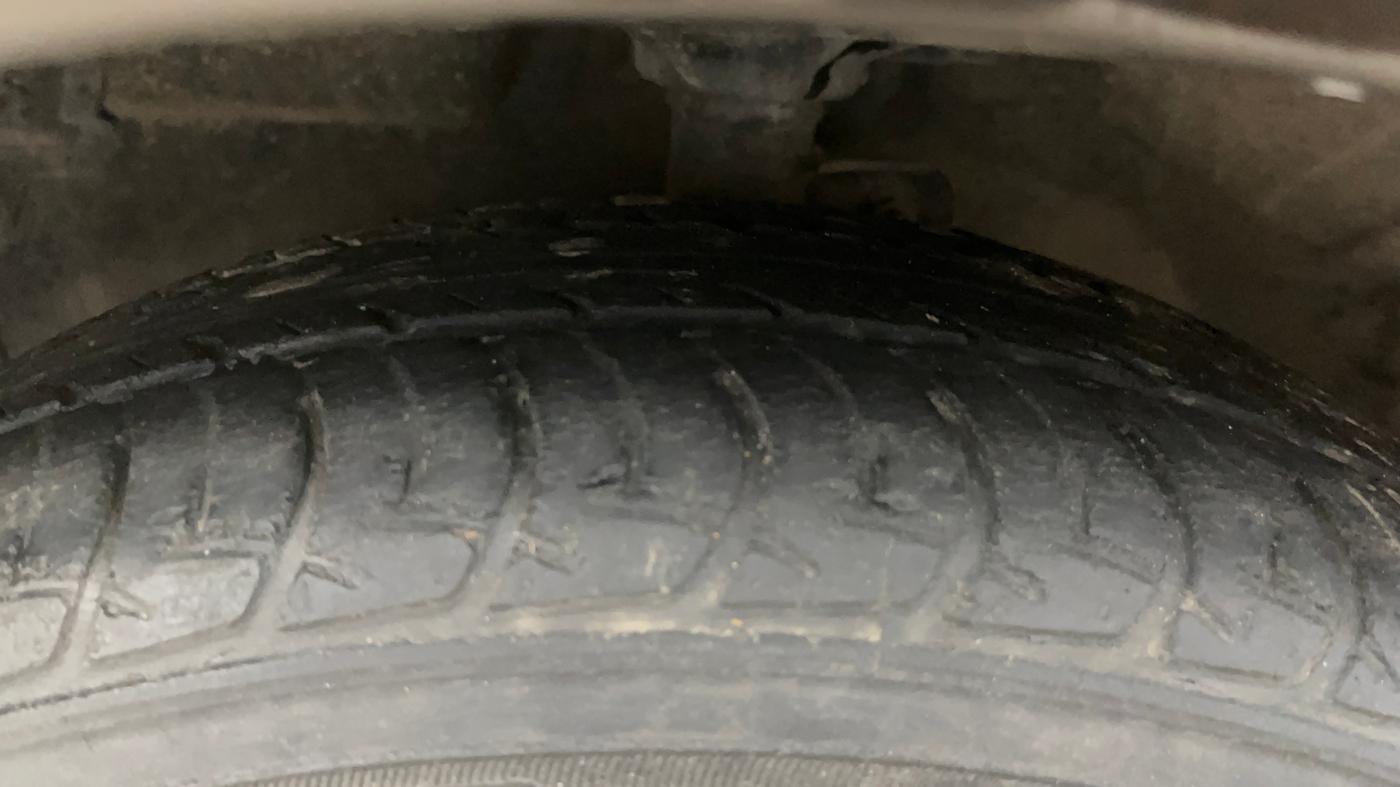 2014 Maruti Celerio VXI AMT, Petrol, Automatic, 54,412 km, Left Front Tyre Tread