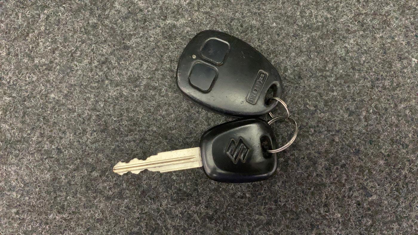 2016 Maruti Alto K10 VXI AMT, Petrol, Automatic, 72,889 km, Key Close Up