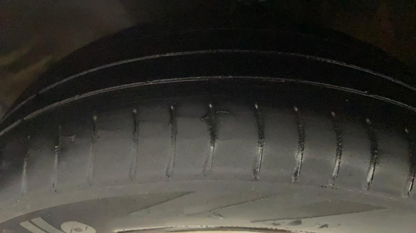 2016 Maruti Alto K10 VXI AMT, Petrol, Automatic, 72,889 km, Left Front Tyre Tread