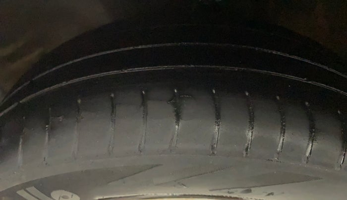 2016 Maruti Alto K10 VXI AMT, Petrol, Automatic, 72,804 km, Left Front Tyre Tread