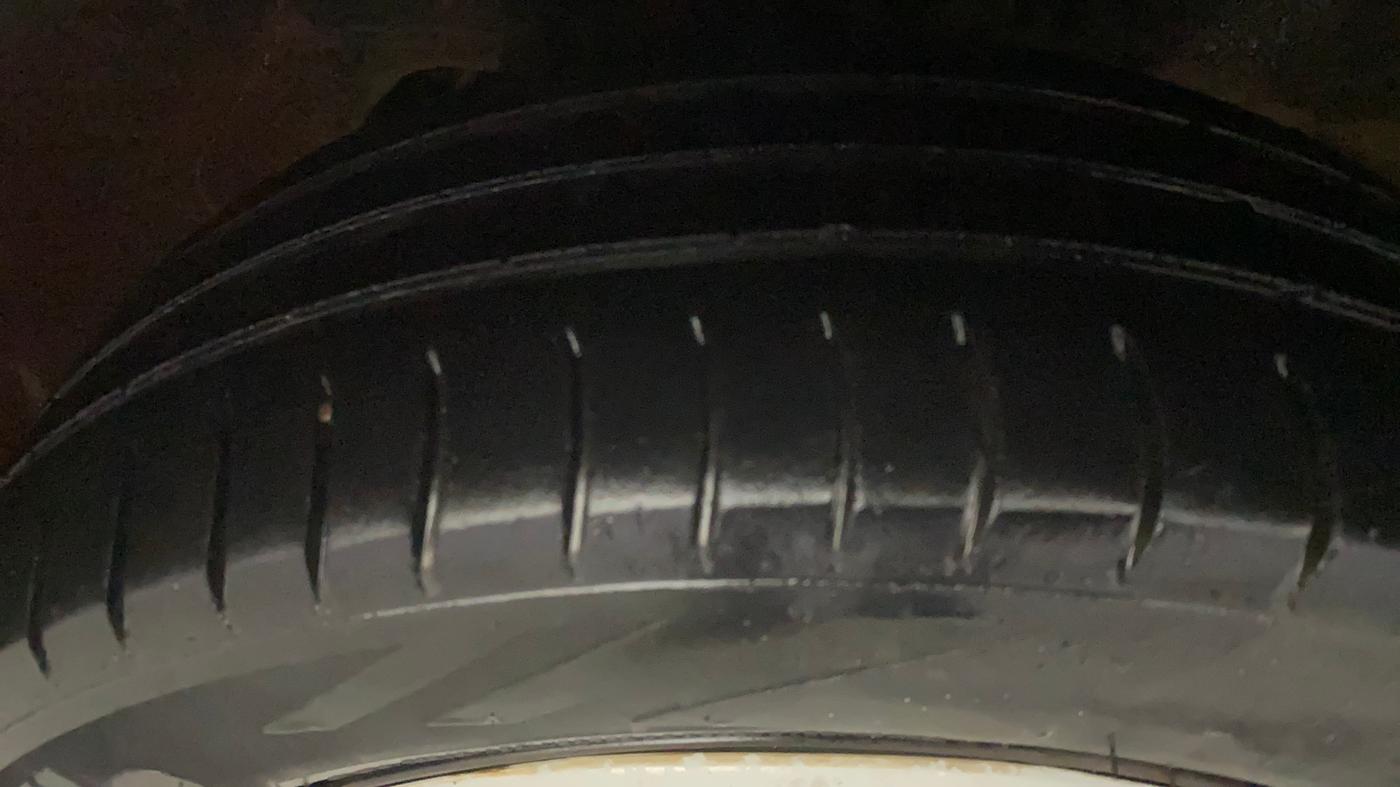 2016 Maruti Alto K10 VXI AMT, Petrol, Automatic, 72,889 km, Right Front Tyre Tread