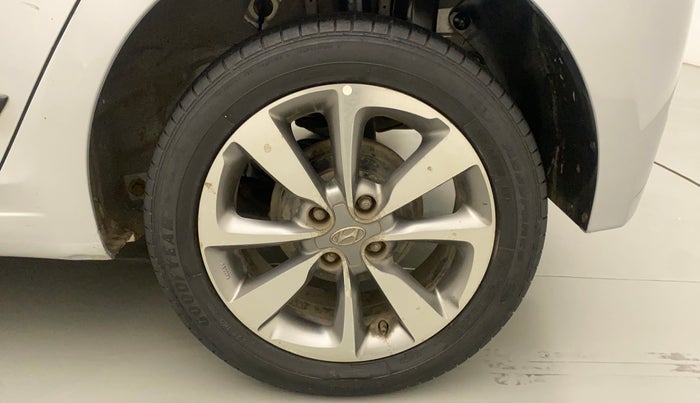 2015 Hyundai Elite i20 SPORTZ 1.2 (O), Petrol, Manual, 77,613 km, Left Rear Wheel