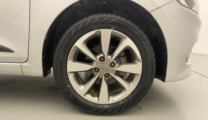 2015 Hyundai Elite i20 SPORTZ 1.2 (O), Petrol, Manual, 77,613 km, Right Front Wheel
